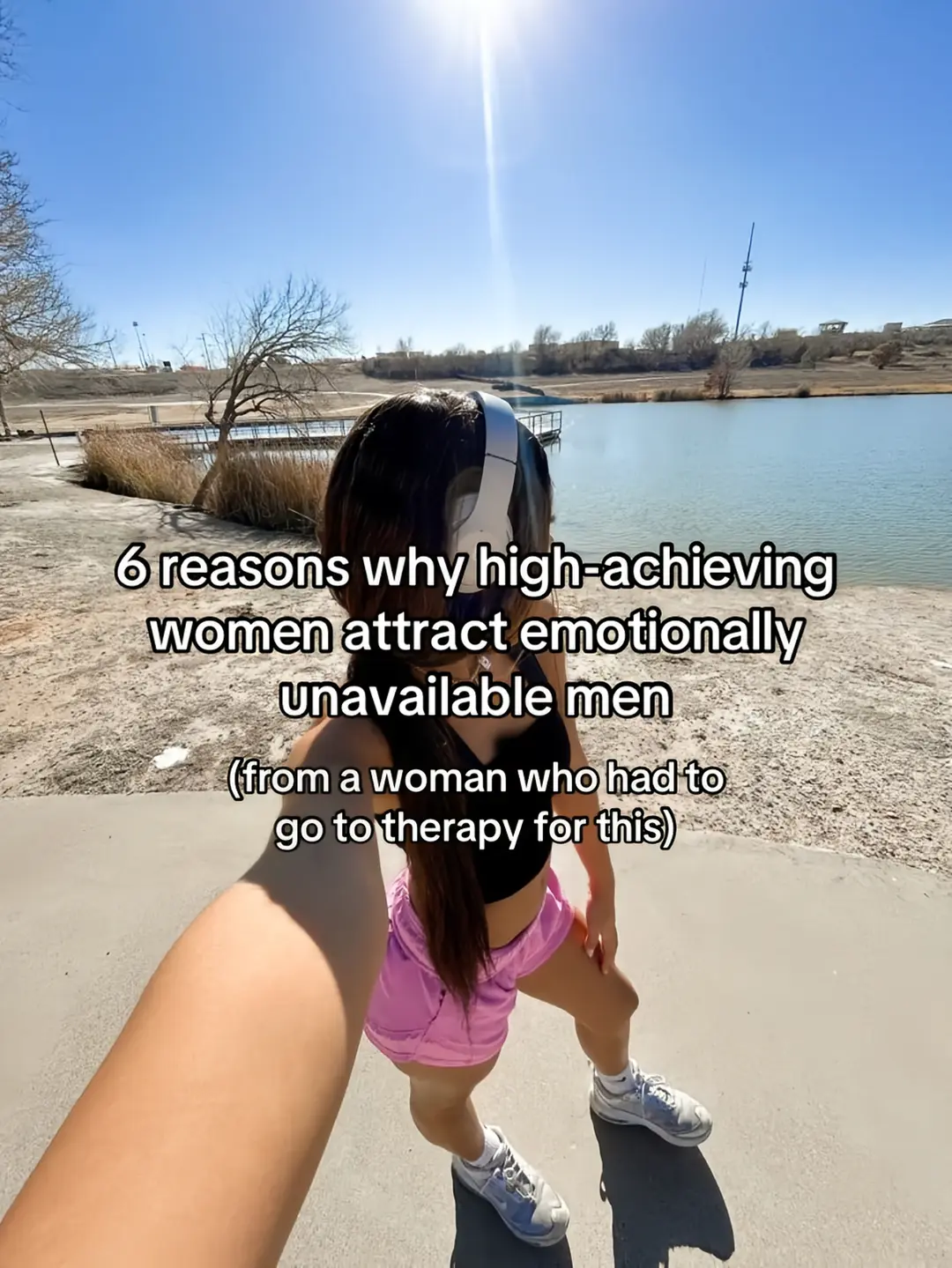6 reasons why high-achieving
women attract emotionally
unavailable men
(from a woman who had to
go to therapy for this)