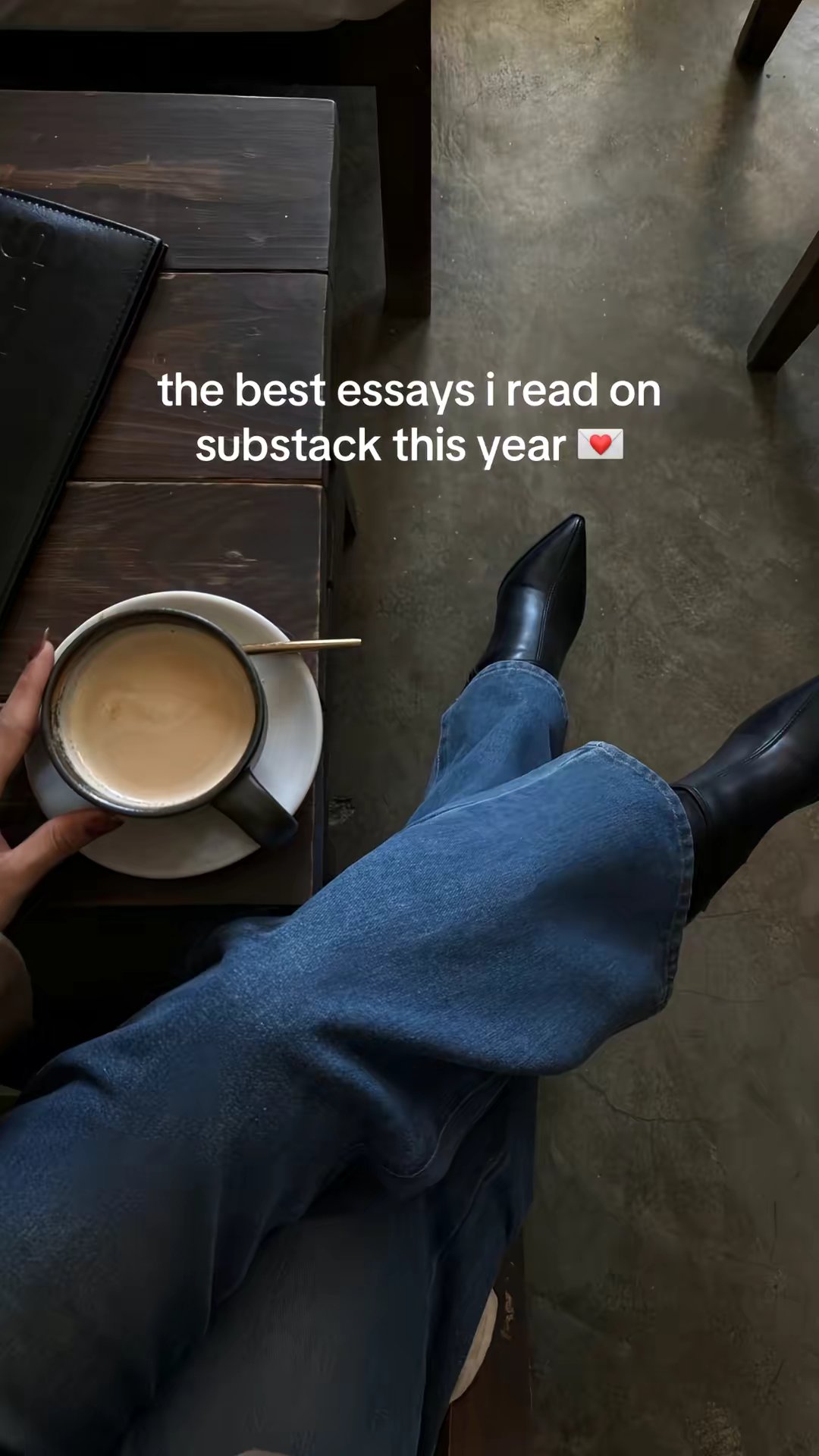 the best essays i read on substack this year 💌