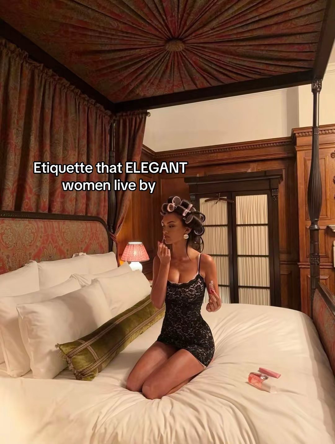 Etiquette that ELEGANT women live by