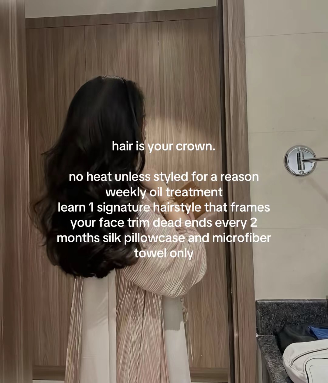 28 Day Feminine Glow Up Guide by @theglowarchives slide 3