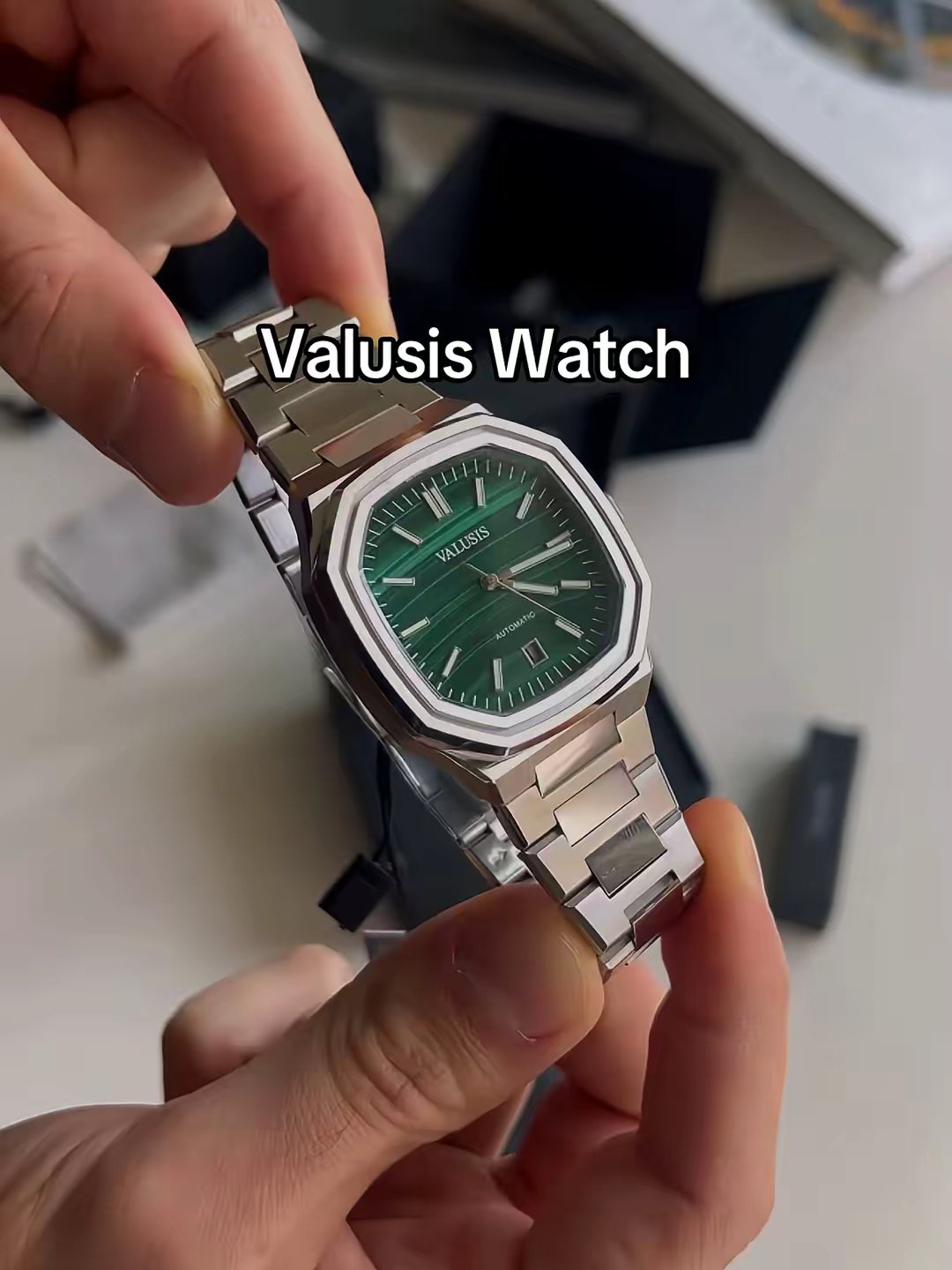 Minimalist Men's Watches by @timetokking slide 4